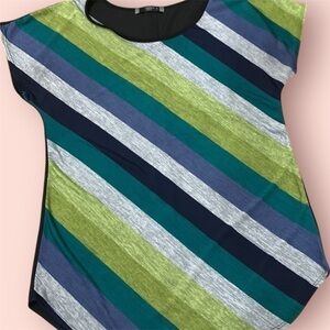 Tutta Bella Size Medium maternity shirt